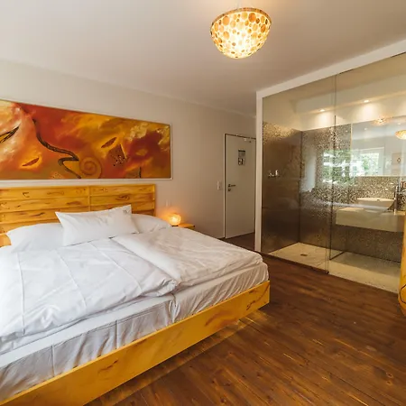 18arts - Living In A Gallery! 4* Kolonia