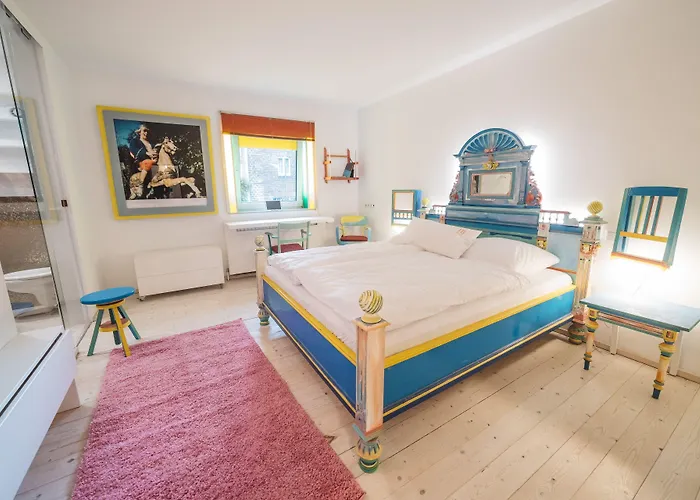 18arts - Living In A Gallery! Köln