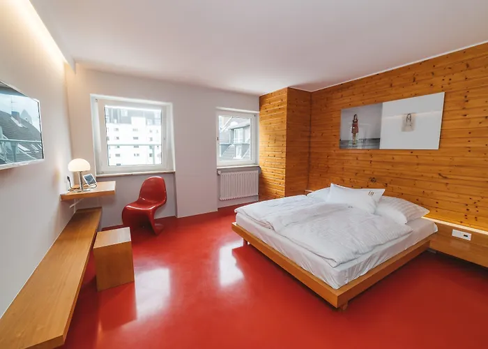 18arts - Living In A Gallery! Hotel