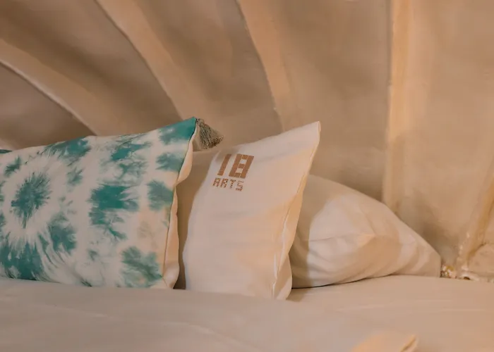 18arts - Living In A Gallery! Köln