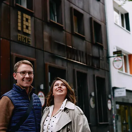 18arts - Living In A Gallery! Cologne
