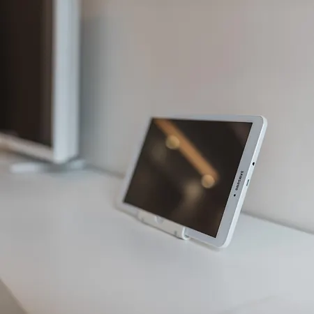 Otel 18arts - Living In A Gallery! 4*