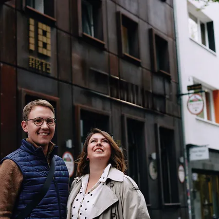 18arts - Living In A Gallery! فندق 4*