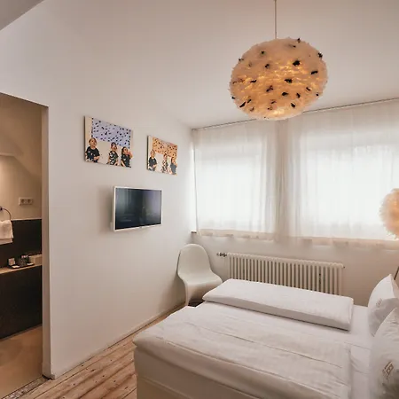Hotel 18arts - Living In A Gallery!