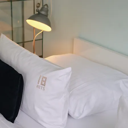 18arts - Living In A Gallery! Hotel 4*