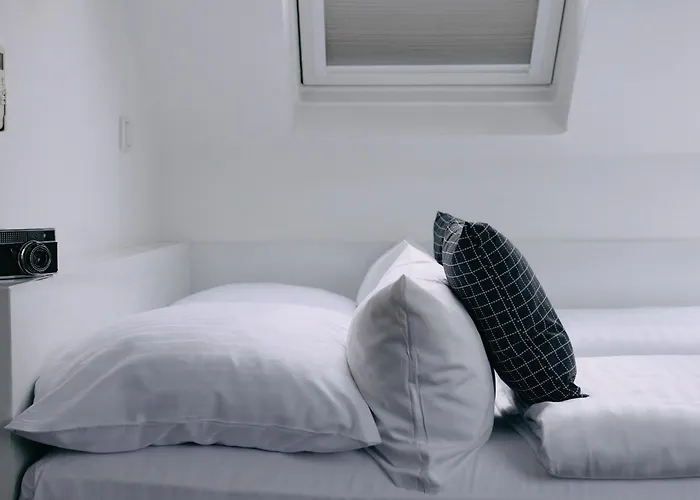 18arts - Living In A Gallery! 4* Cologne