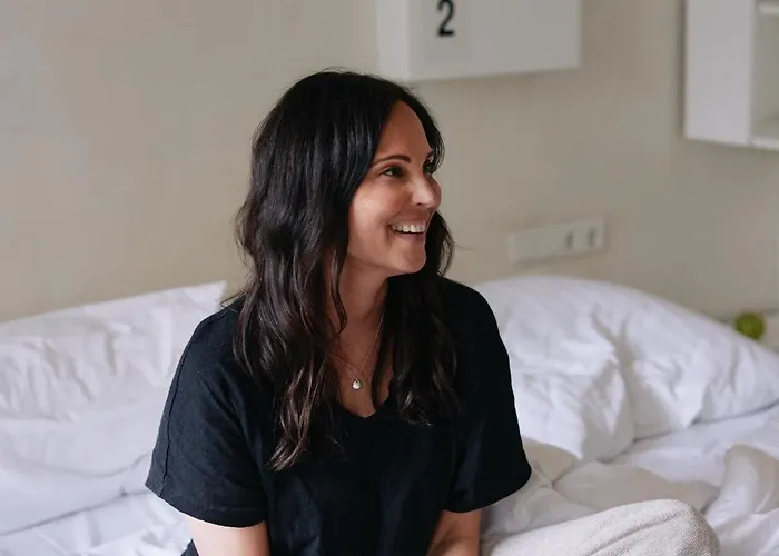 酒店 18arts - Living In A Gallery!