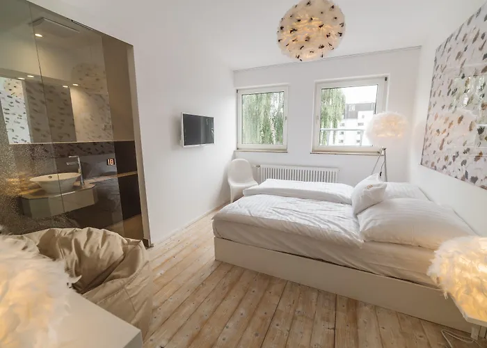 18arts - Living In A Gallery! Hotel Cologne