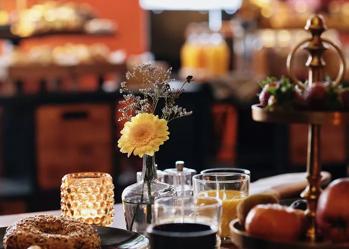 18arts - Living In A Gallery! 4* 科隆