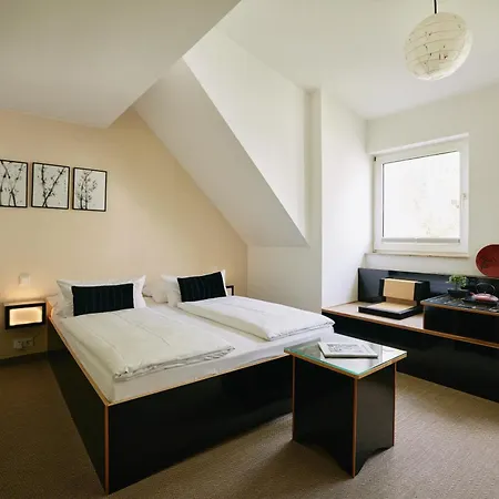 Hotel 18arts - Living In A Gallery! Kolonia