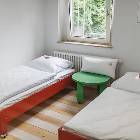 Otel 18arts - Living In A Gallery! 4*