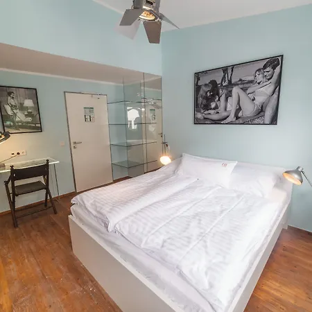 18arts - Living In A Gallery! Otel 4*
