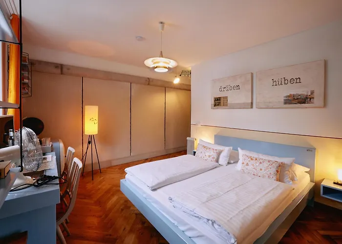 18arts - Living In A Gallery! Hotel Keulen