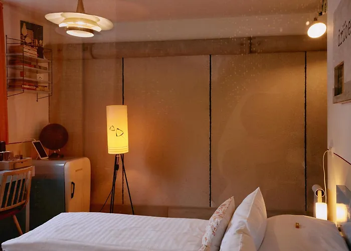 Hotel 18arts - Living In A Gallery! 4*