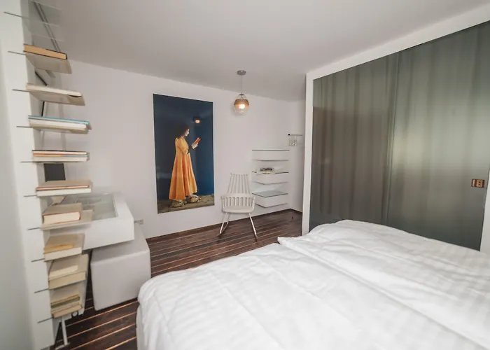 18arts - Living In A Gallery! Keulen