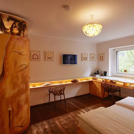 18arts - Living In A Gallery! Hotel Cologne