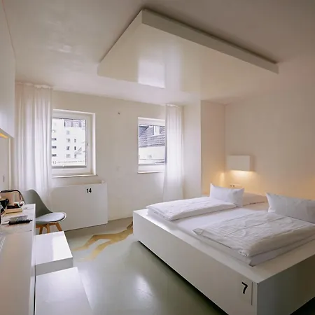 18arts - Living In A Gallery! Hotel 4*