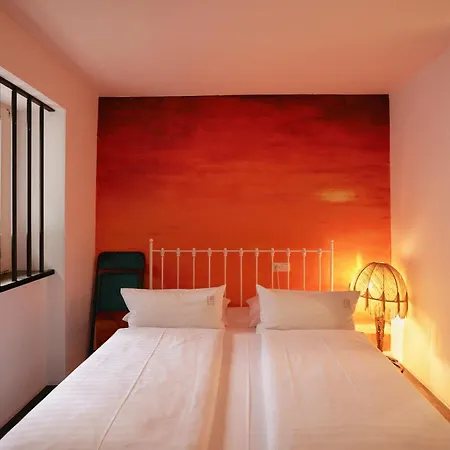 18arts - Living In A Gallery! Hotel Cologne
