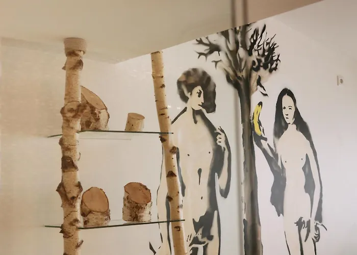 18arts - Living In A Gallery! 4* ケルン