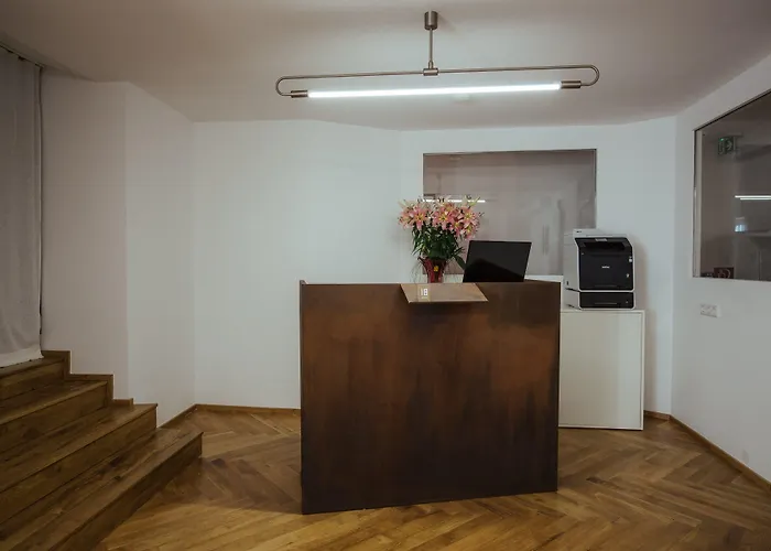 18arts - Living In A Gallery! 4* ケルン