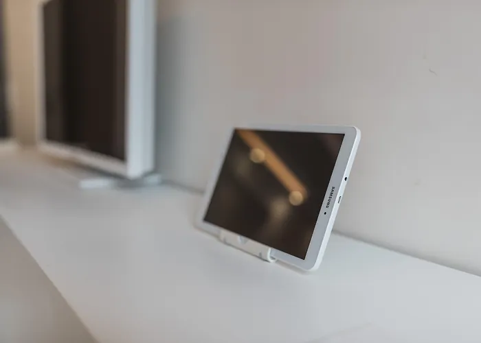 ホテル 18arts - Living In A Gallery! 4*