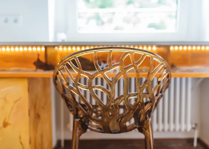 18arts - Living In A Gallery! 4*